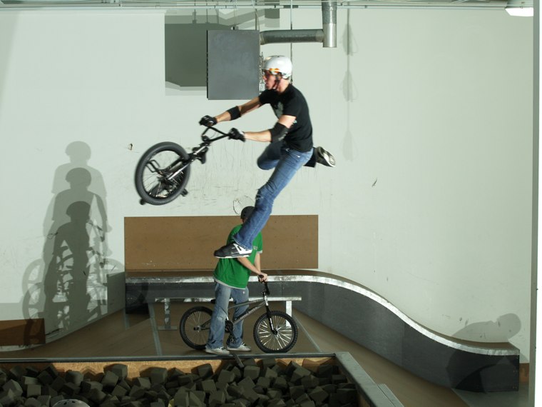 20070114_ShowcaseBikes_143.jpgw760h570