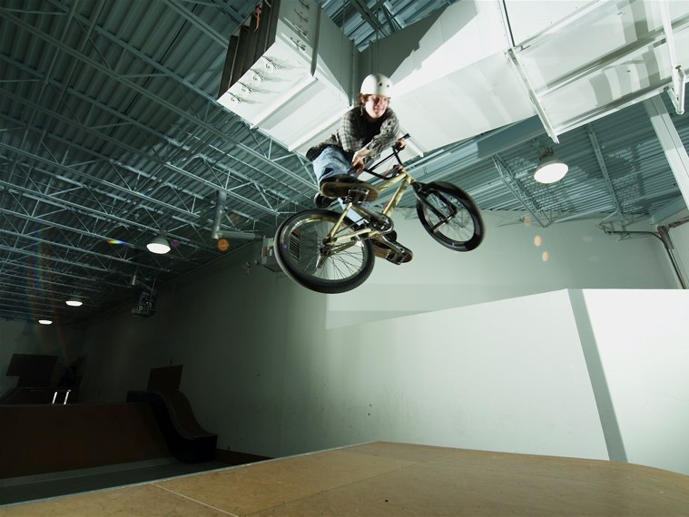 20070114_ShowcaseBikes_045.jpgw759h570