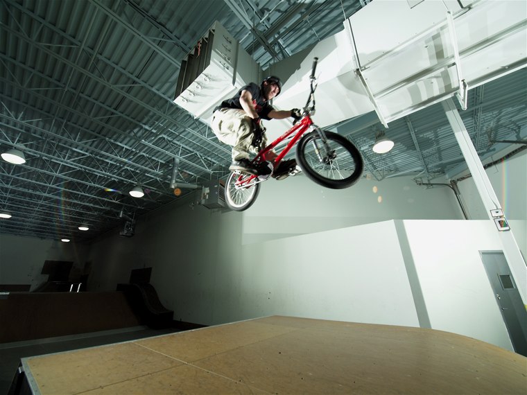 20070114_ShowcaseBikes_040.jpgw760h570