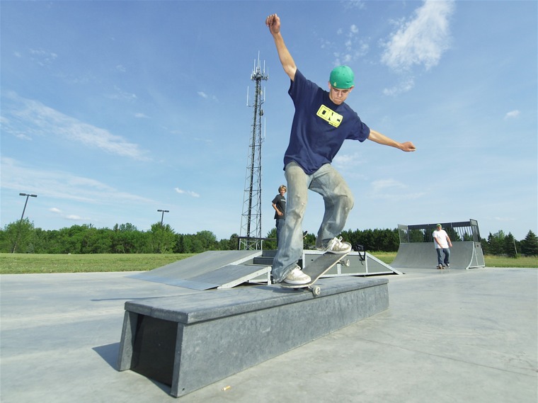20070701_SkateGilbert_250.jpgw760h569