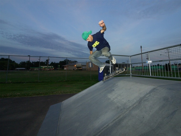 20070701_SkateGilbert_555.jpgw759h570