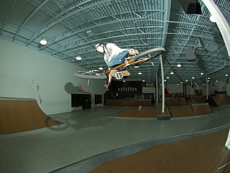 20070317_ShowcaseBMX_109.jpgw760h570