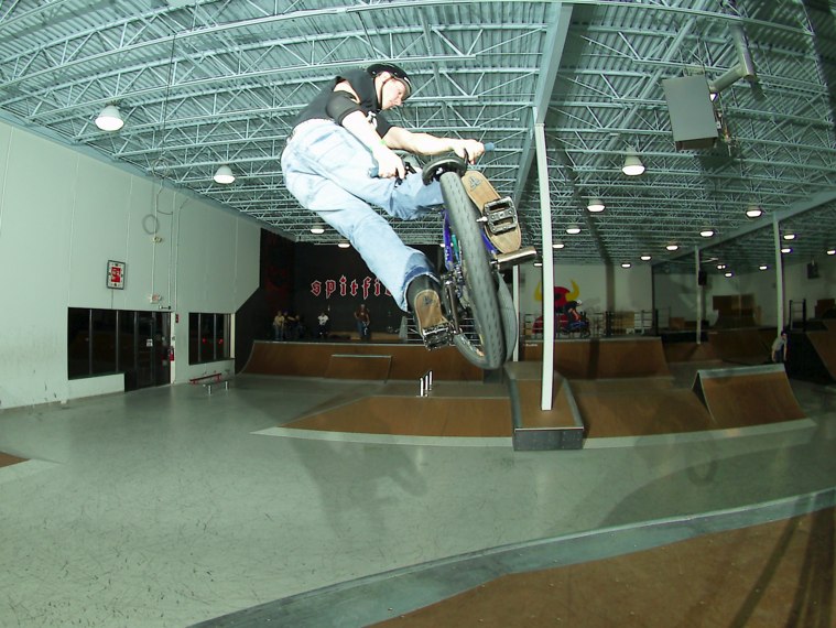 20070317_ShowcaseBMX_139T.jpgw759h570