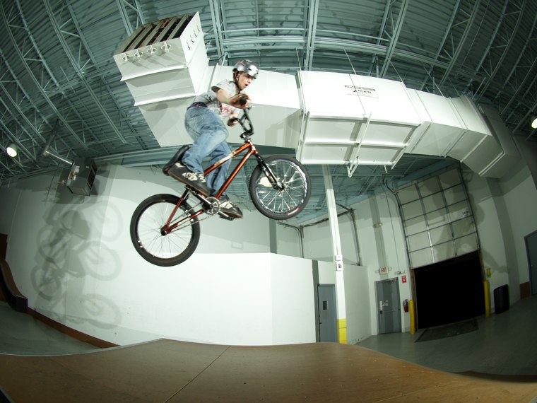 20070325_ShowcaseBMX_045.jpgw760h570