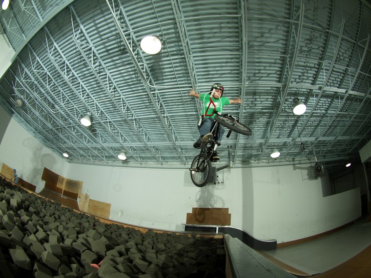 20070325_ShowcaseBMX_103.jpgw760h570