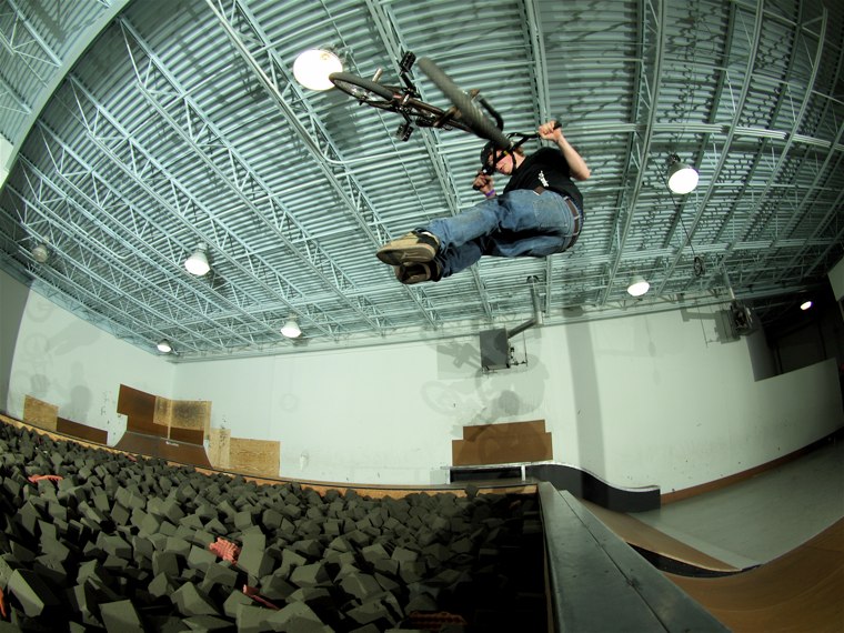 20070325_ShowcaseBMX_106.jpgw760h570