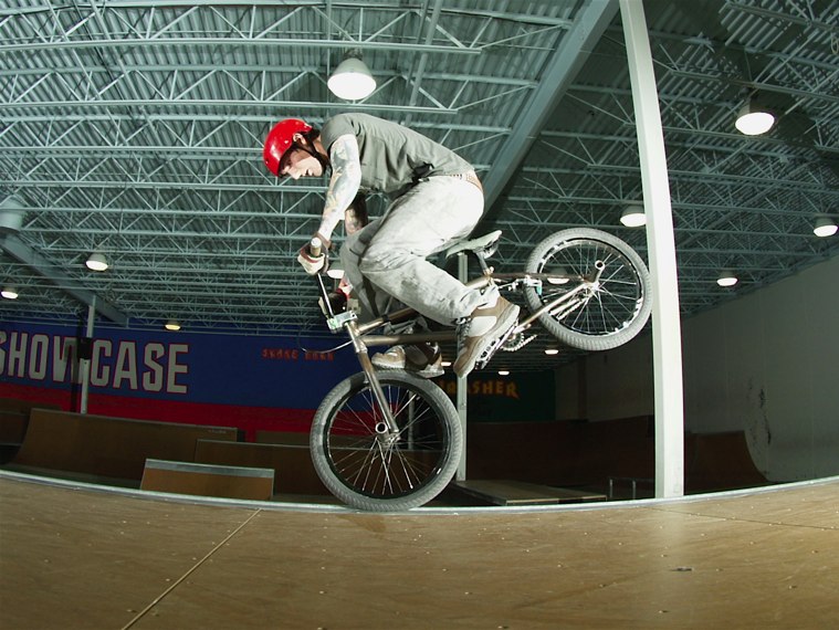 20070325_ShowcaseBMX_086.jpgw759h570