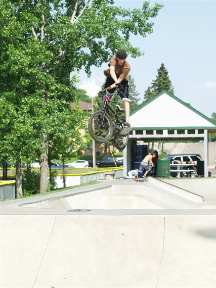20070519_MoundSkatepark_035.jpgw427h570