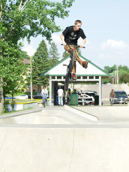 20070519_MoundSkatepark_167.jpgw427h570