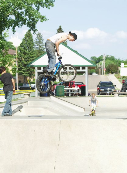 20070519_MoundSkatepark_110.jpgw418h570