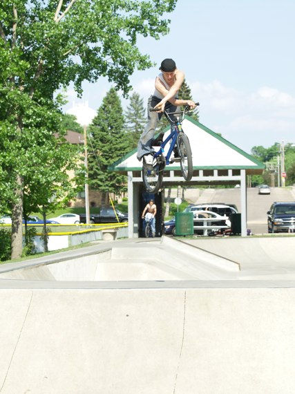 20070519_MoundSkatepark_153.jpgw427h570