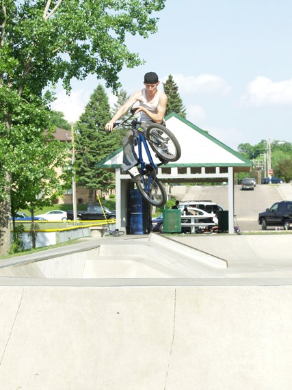20070519_MoundSkatepark_192.jpgw427h570