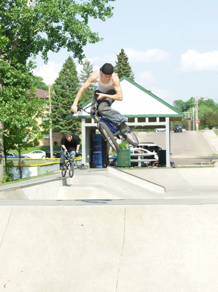 20070519_MoundSkatepark_196.jpgw427h570
