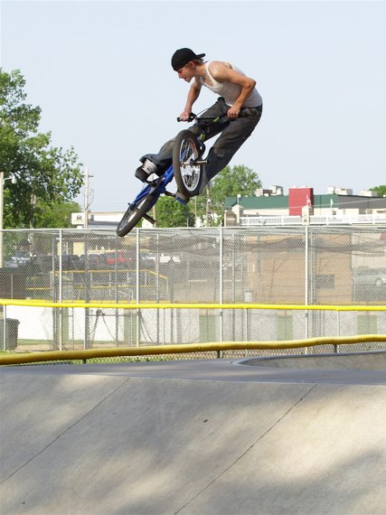 20070519_MoundSkatepark_421.jpgw427h570