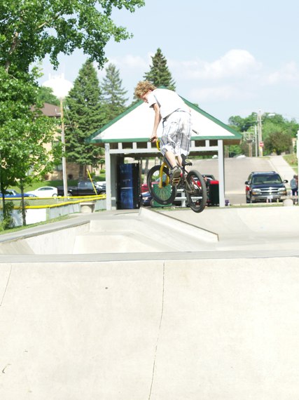20070519_MoundSkatepark_125.jpgw427h570