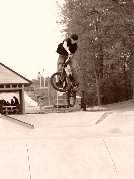 20070506_MoundSkatepark_135.jpgw427h570