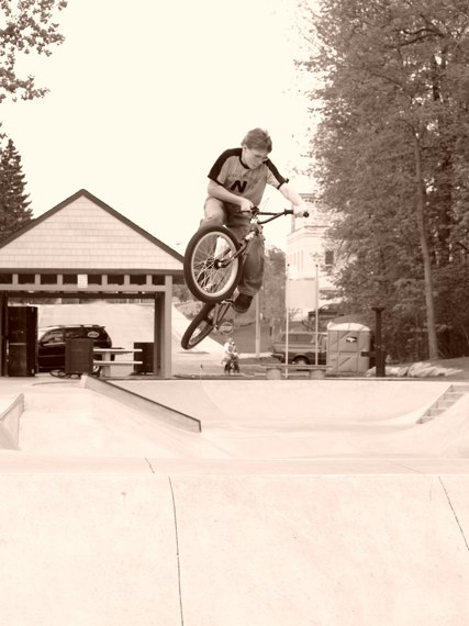 20070506_MoundSkatepark_213.jpgw427h570