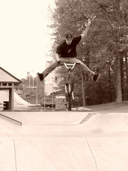 20070506_MoundSkatepark_146.jpgw427h570