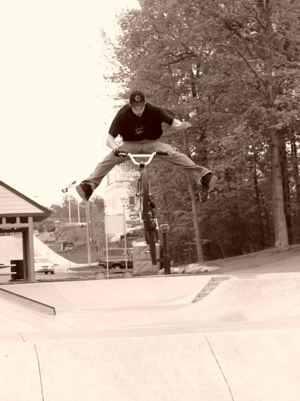 20070506_MoundSkatepark_194.jpgw427h570
