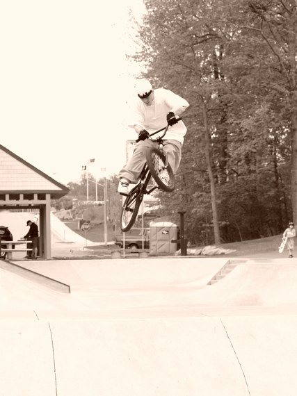 20070506_MoundSkatepark_226.jpgw427h570
