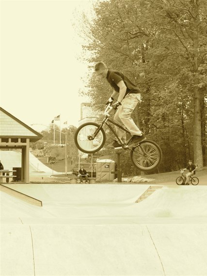 20070506_MoundSkatepark_097.jpgw427h570