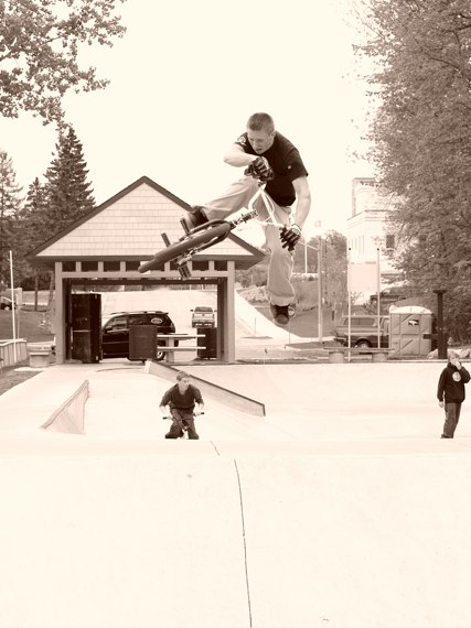 20070506_MoundSkatepark_129.jpgw427h570