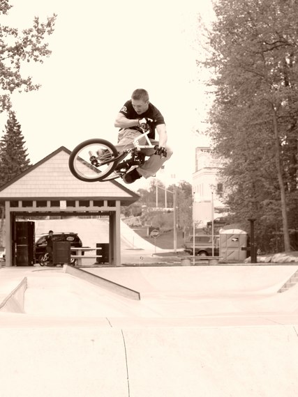 20070506_MoundSkatepark_216.jpgw427h570