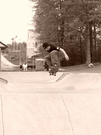 20070506_MoundSkatepark_188.jpgw427h570