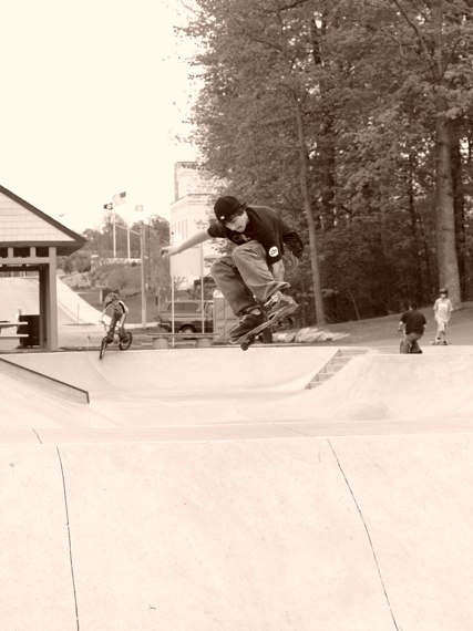 20070506_MoundSkatepark_209.jpgw427h570
