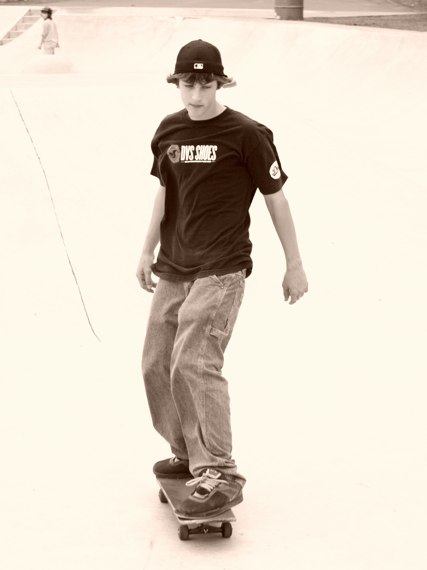 20070506_MoundSkatepark_250.jpgw427h570