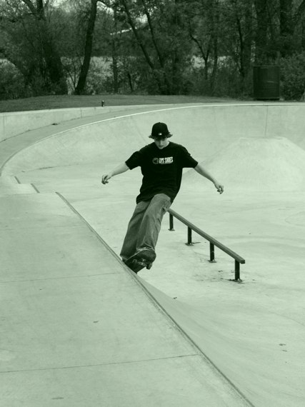 20070506_MoundSkatepark_424.jpgw427h570
