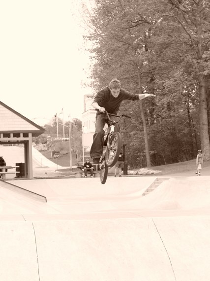 20070506_MoundSkatepark_119.jpgw427h570