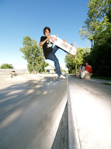 20080823_MoundSkate_156.jpgw427h570