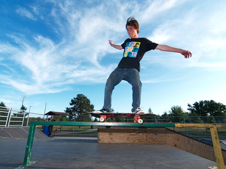 20080825_HutchinsonSkate_217.jpgw760h569