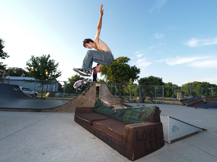 20080804_HutchinsonSkate_191.jpgw760h569