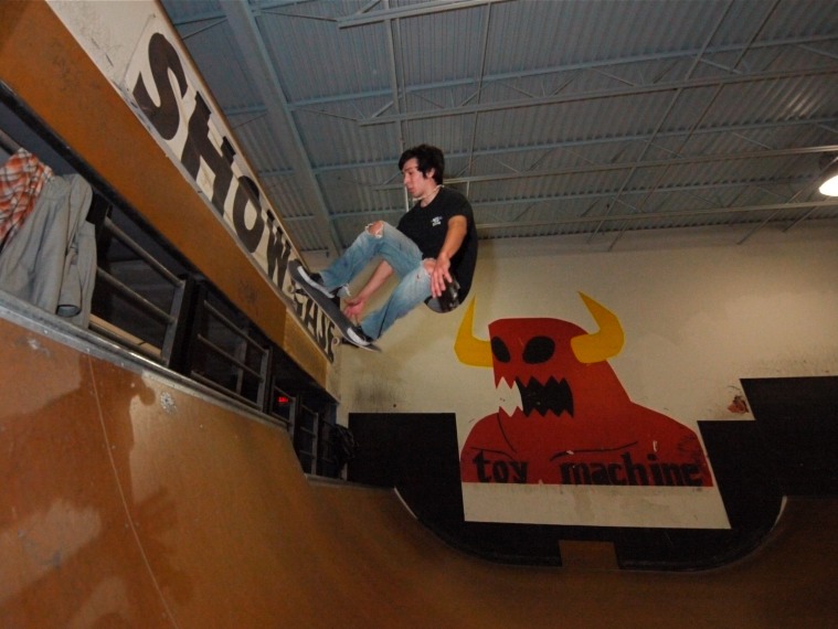 20081211_ShowcaseSkate_102.jpgw759h570