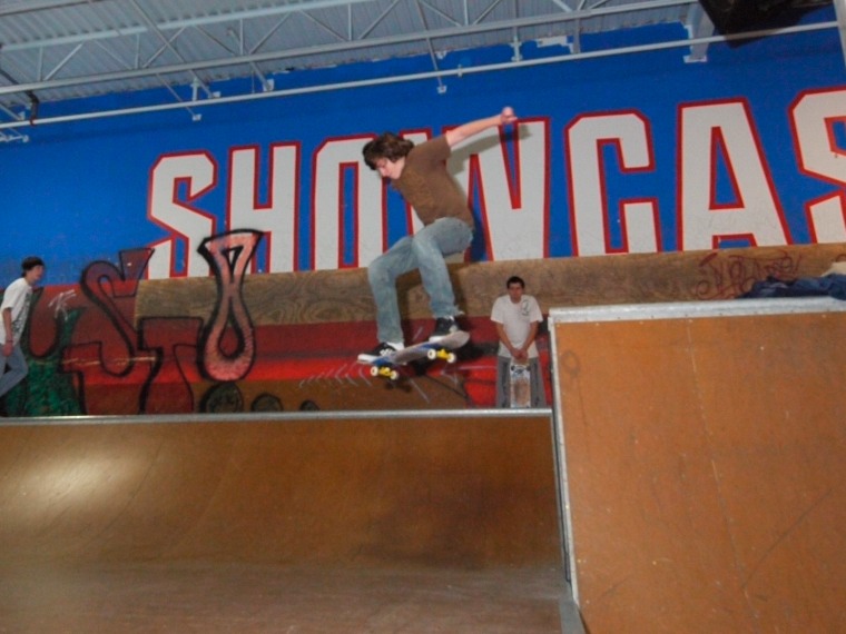 20081211_ShowcaseSkate_175.jpgw760h570