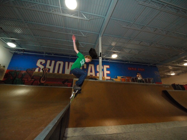 20081211_ShowcaseSkate_138.jpgw760h570