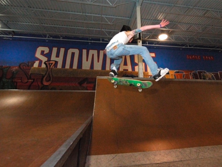 20081211_ShowcaseSkate_094.jpgw759h570