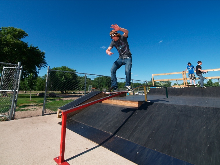 20080621_HutchiinsonSkate_080.jpgw759h570