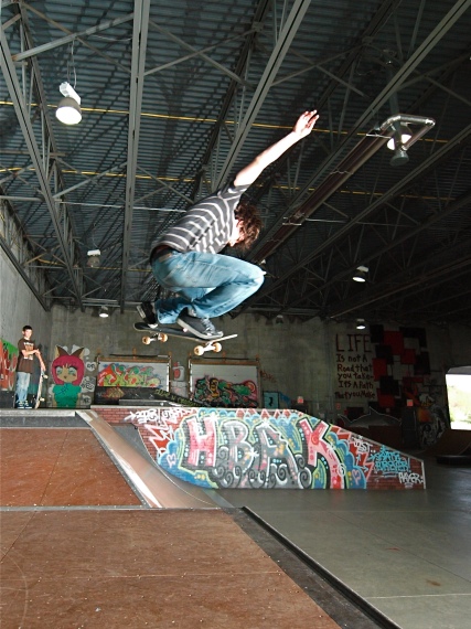 20080515_OllieCoSkate_020.jpgw427h570