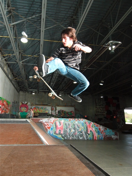 20080515_OllieCoSkate_035.jpgw427h570