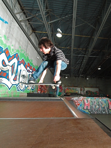 20080515_OllieCoSkate_056.jpgw427h570