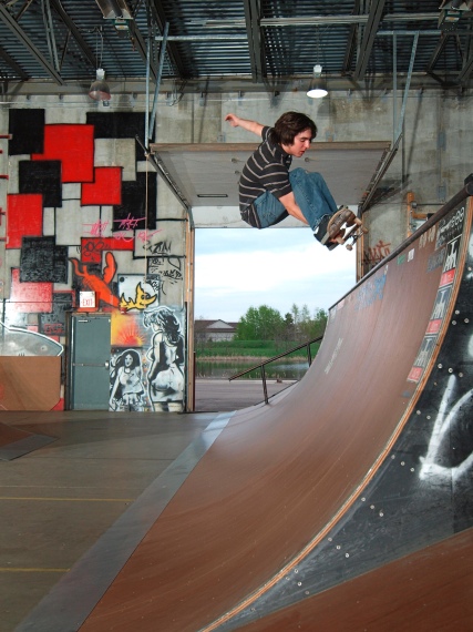 20080515_OllieCoSkate_100.jpgw427h570