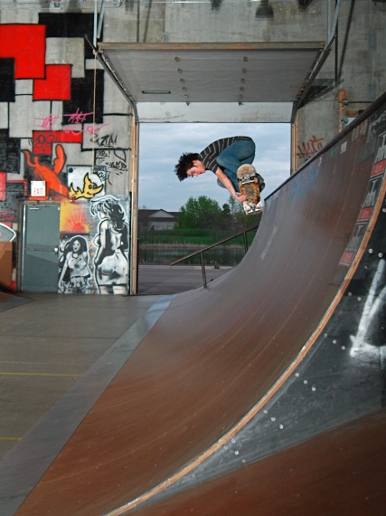 20080515_OllieCoSkate_137.jpgw427h570