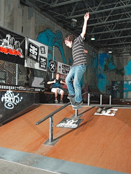 20080515_OllieCoSkate_210.jpgw427h570