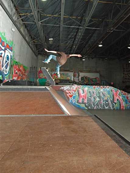 20080515_OllieCoSkate_081.jpgw427h570