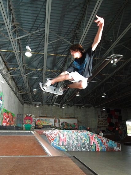 20080515_OllieCoSkate_012.jpgw427h570