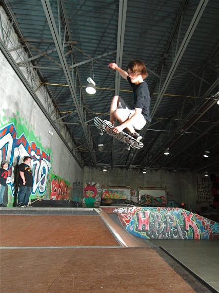 20080515_OllieCoSkate_027.jpgw427h570