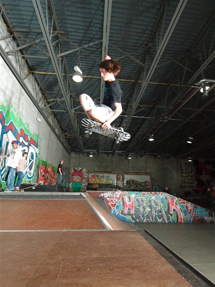 20080515_OllieCoSkate_030.jpgw427h570